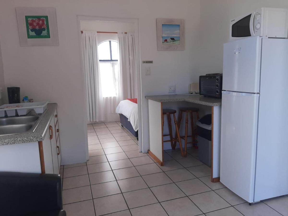 Oom Piet Accommodation Gansbaai Esterno foto