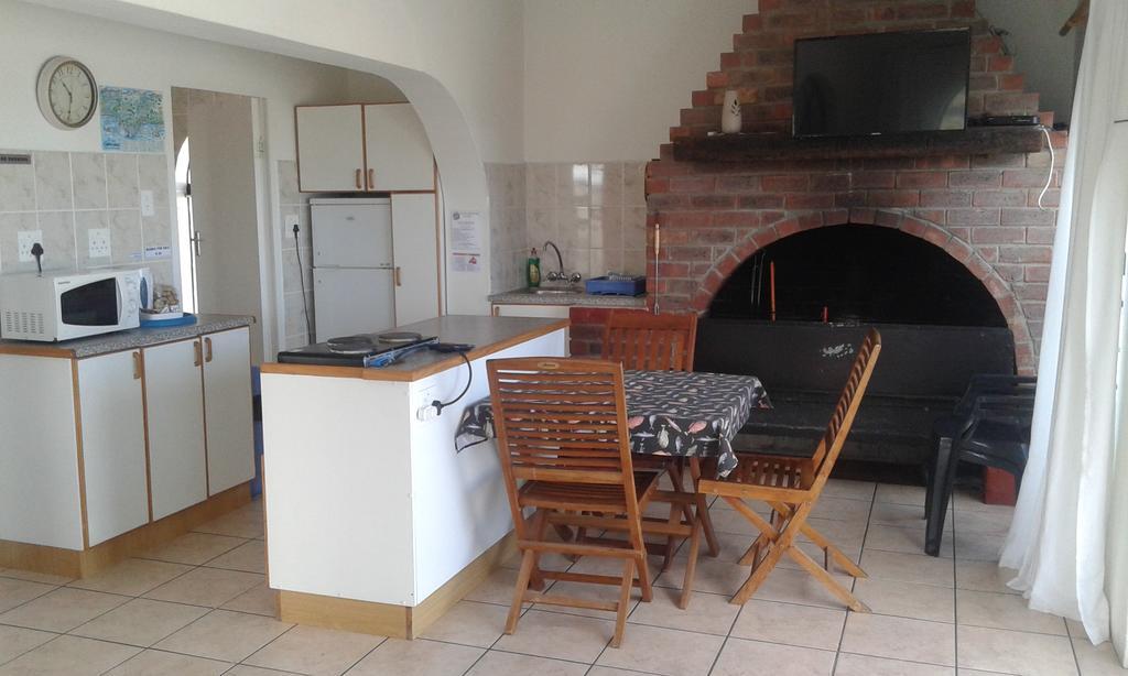 Oom Piet Accommodation Gansbaai Esterno foto