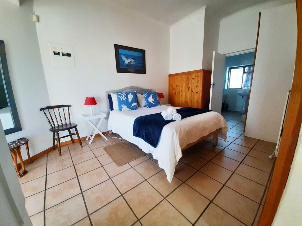 Oom Piet Accommodation Gansbaai Esterno foto